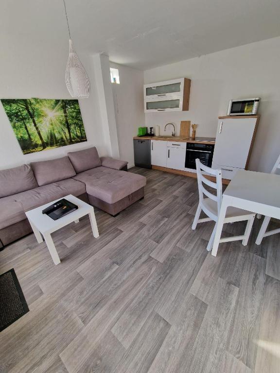 Ferienwohnung Grüne Wiese - B&B Niedenstein