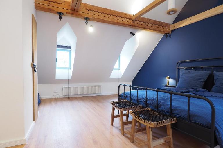 BurgVier Große Ferienwohnung in der Burg - Bed and Breakfast Tittmoning