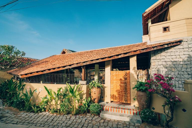 Dreamville Beach Homestay - B&B Vân Hòa