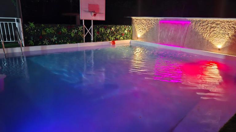 A Touch of Pink - Secret Tropical Eco Retreat with Pool & Mountain Views - Underground River, Fireflies & Waterfalls - Bed and Breakfast Puerto Princesa City