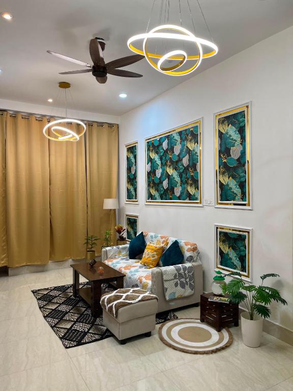 kailasha Inn- By Safarnama Stays 400m From Baba Baidyanath Temple - Bed and Breakfast Deoghar