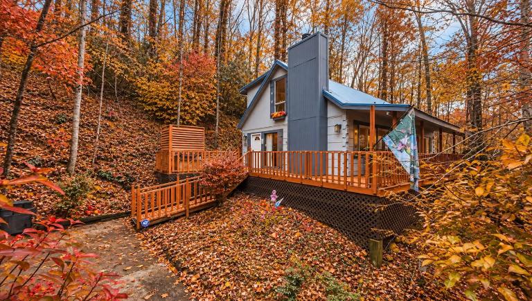 Wonderland Cabin Hot Tub, Games & Mountain Views - Ferienwohnung Gatlinburg