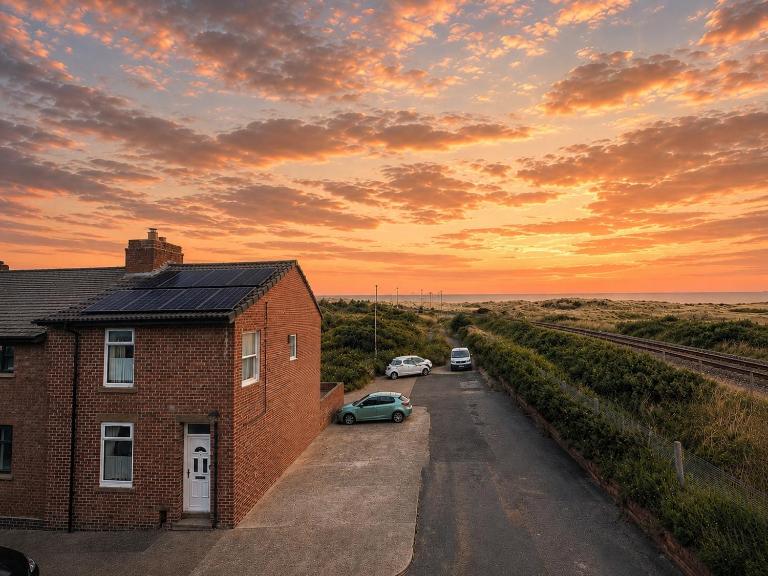 Tidal House - Bed and Breakfast Cambois
