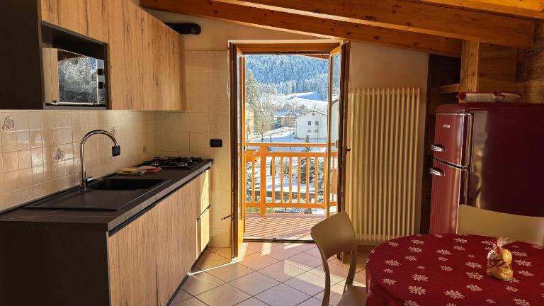 Bilocale baciato dal sole in centro ad Andalo - B&B Andalo
