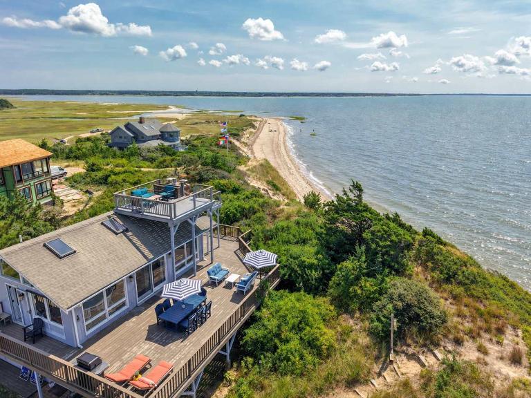 Unique waterfront home with stunning views - Bed and Breakfast Wellfleet