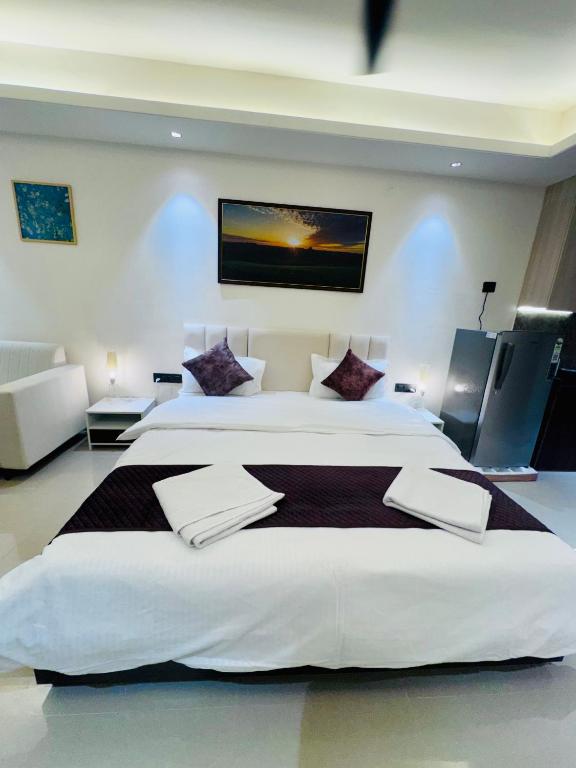The Grand Luxury Ruby Suites - Chambres d'hôtes Jaipur