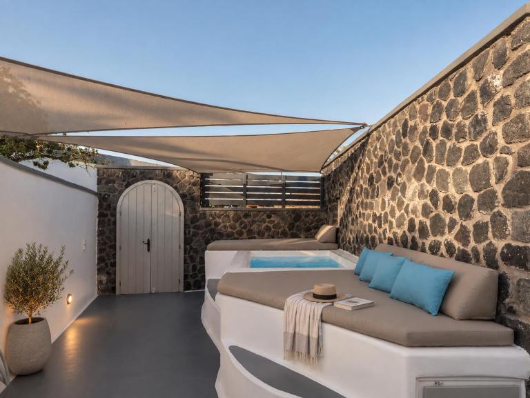 Sun Naam Home Santorini with heated jacuzzi - Ferienwohnung Karterádhos