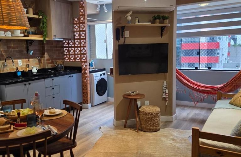 Balneário com estilo, vaga, próximo ao mar! - B&B Balneário Camboriú