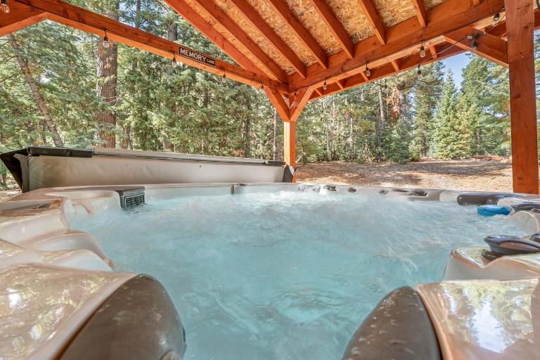 Rustic Forest Retreat - Bed and Breakfast Duck Creek Village
