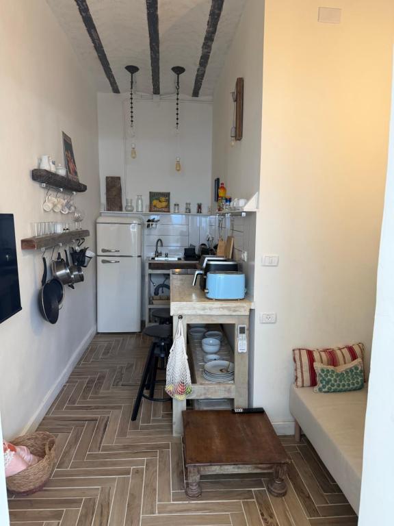 Chic & cozy Jaffa spot with a garden - Chambres d'hôtes Tel-Aviv