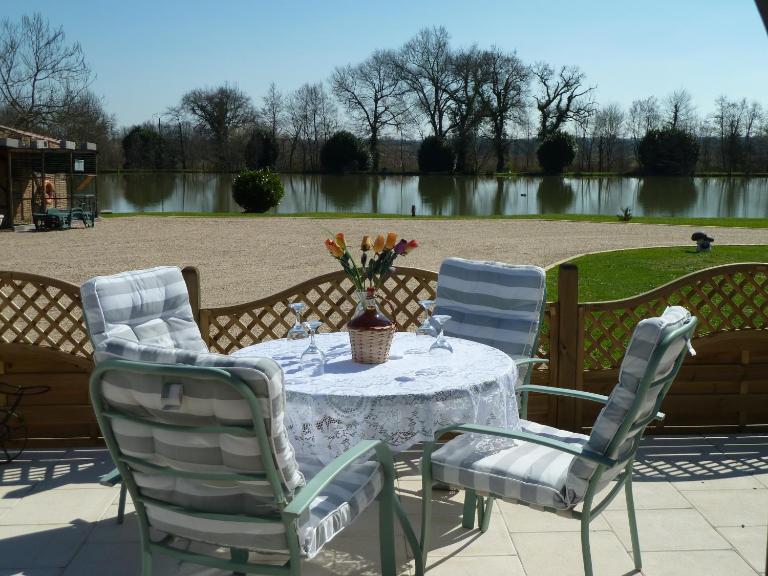 Lake Les Landes - Bed and Breakfast Montpon-Ménestérol