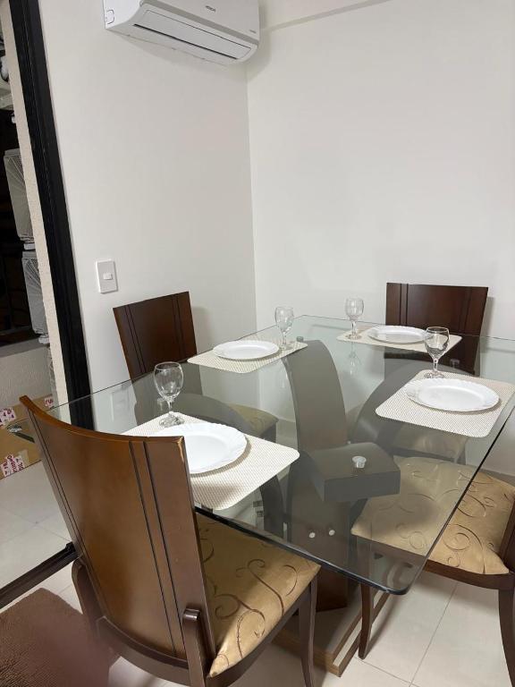 Apto 3-4 c Ar em todos os Ambientes, 2 banheiros - B&B Goiânia