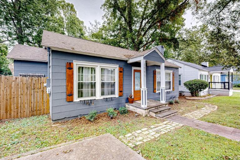 Blissful Bungalow - B&B Atlanta