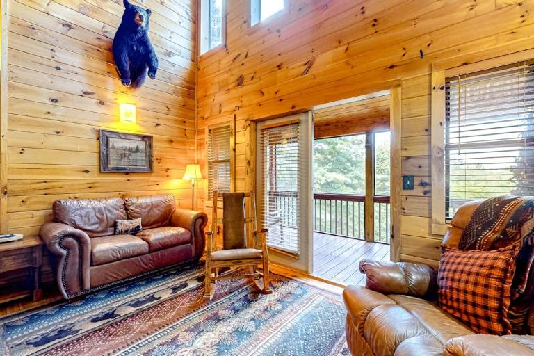 Cherokee Sunrise Cabin - B&B Mineral Bluff