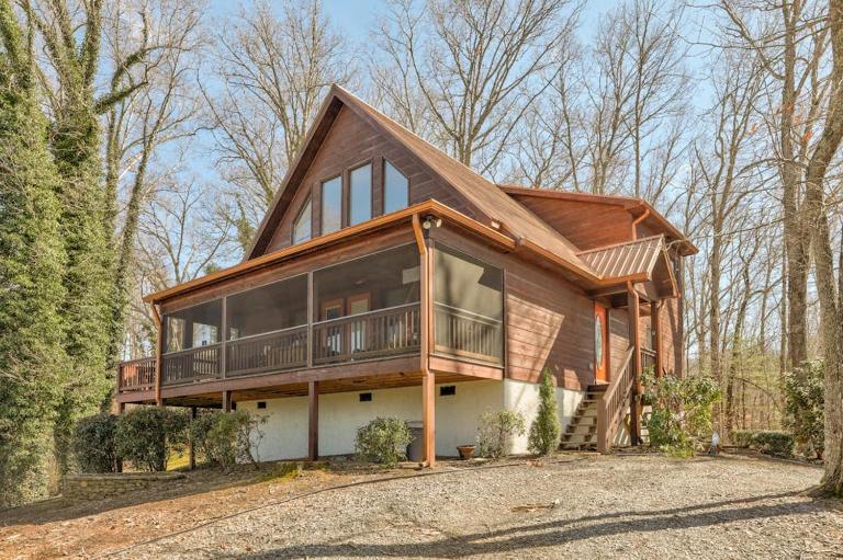 Hillcrest Hideaway - B&B Hiawassee