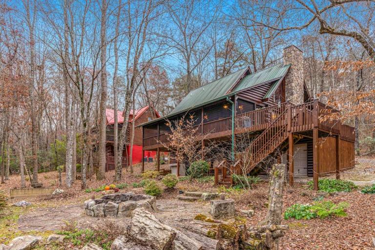 The Riverwood Family Cabin - B&B Ellijay