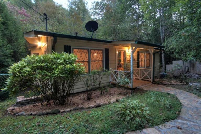 Dogwood Creekside - B&B Lickskillet