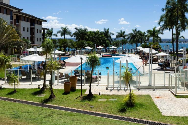 Life resort - Beira lago - localização e conforto - Bed and Breakfast Brasilia