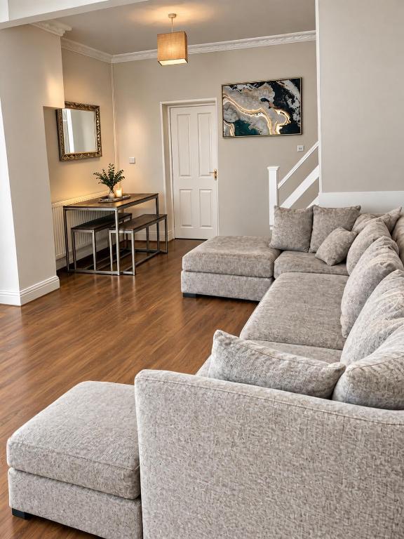 Brennan stays contractor professional Friendly - B&B Liverpool