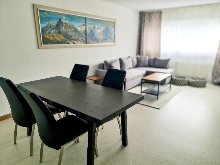 Nika Apartment - Aare Jungfrau AG - Bed and Breakfast Grindelwald