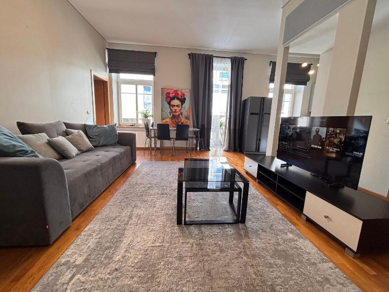 Theatre Old Town Apartments Free Parking - Bed and Breakfast Vilnius