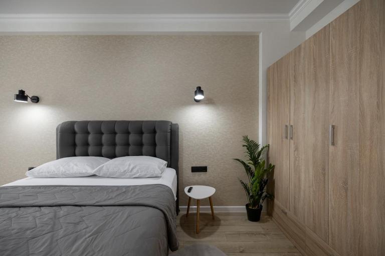 Bright Apartment with a View of the Circus - Ferienwohnung Chişinău