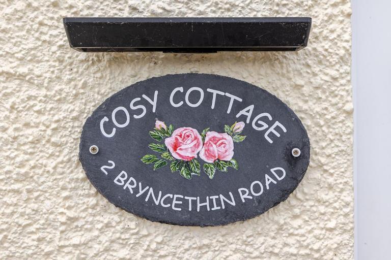 Cosy Cottage in Garnant - Chambres d'hôtes Garnant