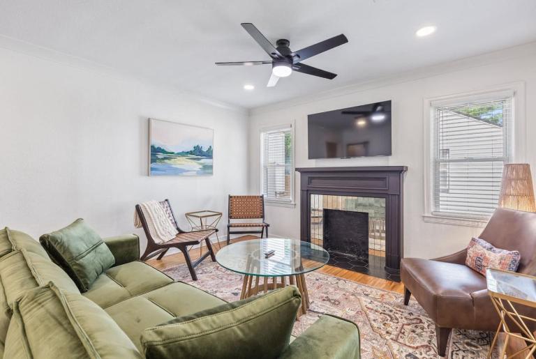 Trendy in Tulsa | King Bed • Expo • TU • Downtown - B&B Tulsa