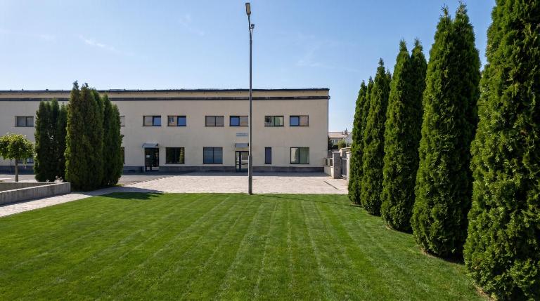 Politaly Hotel - Bed and Breakfast Abovyan