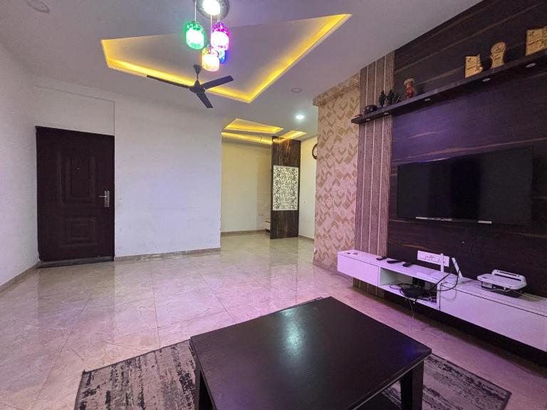 Avenaa 2BHK Flat Narendra Nagar Nagpur - B&B Nagpur
