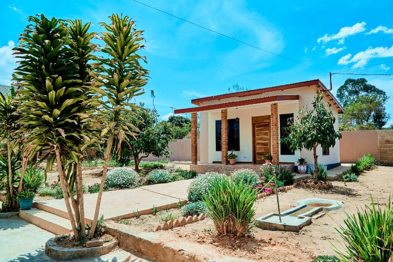 Retiva Retreats - B&B Iringa