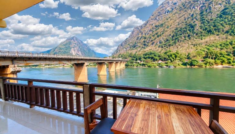 Views Backpackers Hostel - B&B Ban Hatxao