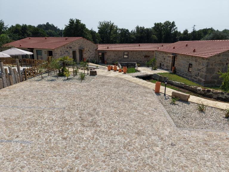 Aldeia dos Moinhos country house - Bed and Breakfast Cabanelas