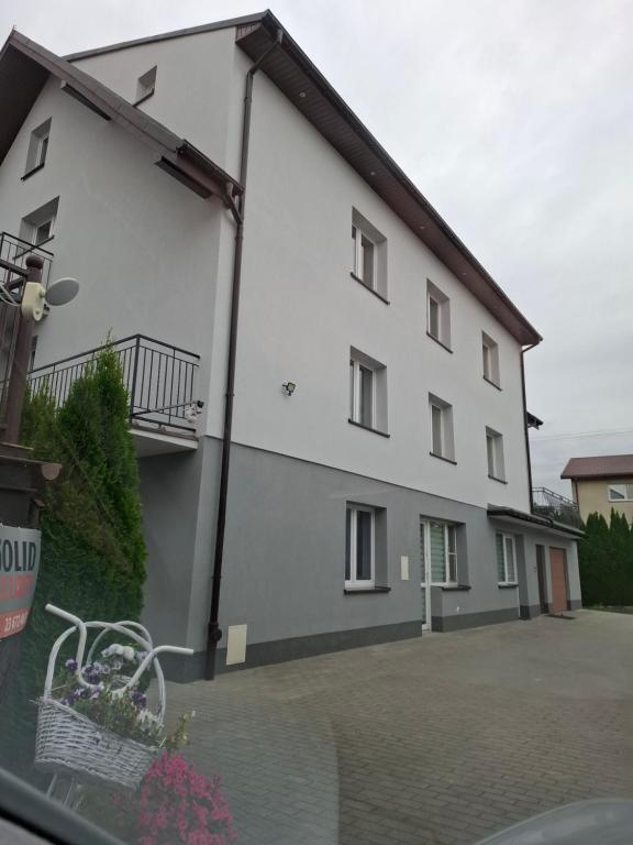 Pokoje Goscinne Buzuki - B&B Ciechanów