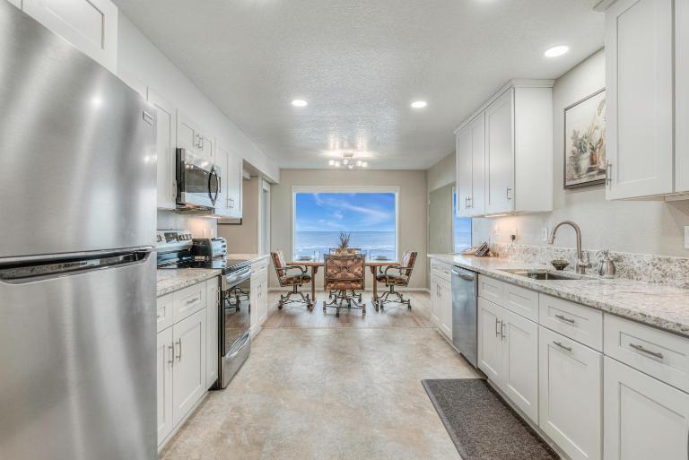 Cavalier Condos #26 - B&B Lincoln City