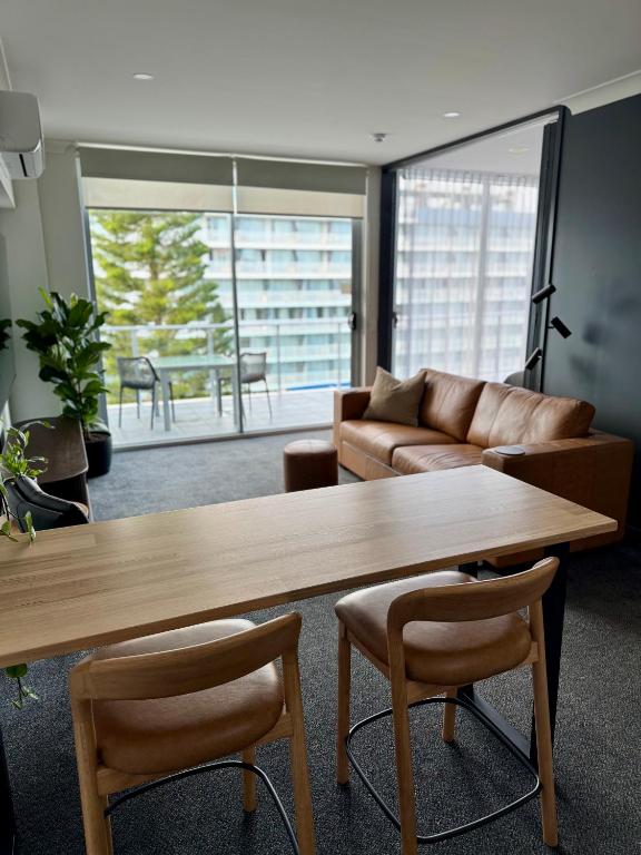 Central Stay Pool, Parking & Walk to Beach - Ferienwohnung Port Macquarie