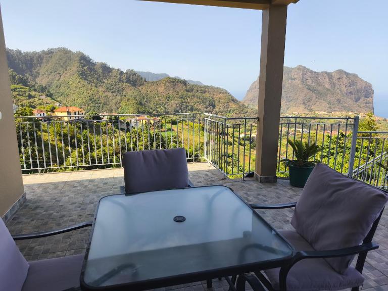 House in the montain Casa do Cabeço - Bed and Breakfast Machico