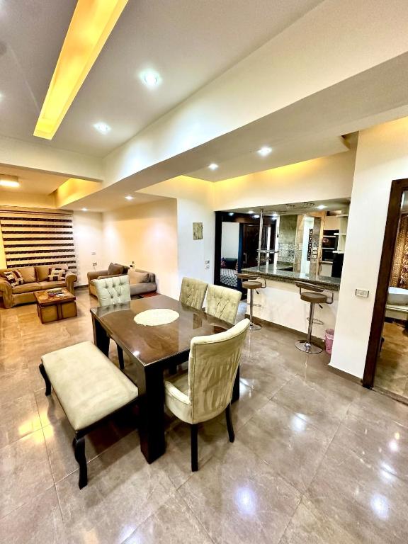 Trada 25 - B&B El Cairo