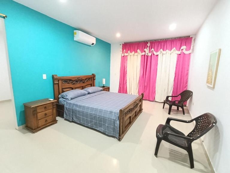 Apartamento Familiar con Aire y WiFi a 9 Minutos walking Playa Spratt Bight - B&B San Andrés