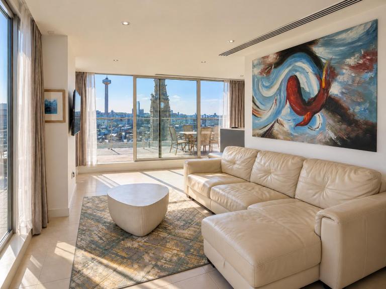 Sidemersey Livings - Liverpool City Centre Penthouse, Huge Balcony & Skyline Views, Secure Parking - B&B Liverpool