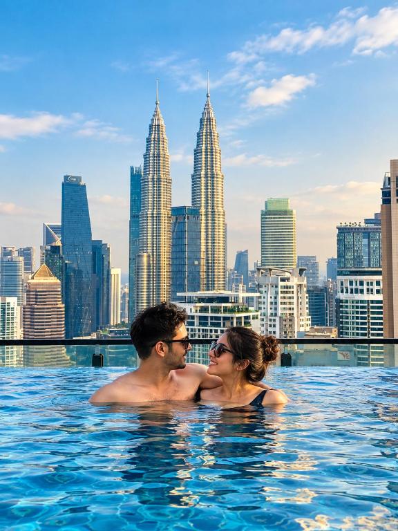 Luxe Colony Infinitum by Willow Trip - Bed and Breakfast Kuala Lumpur