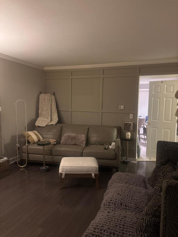 LBs Cozy Townhouse - B&B Aurora