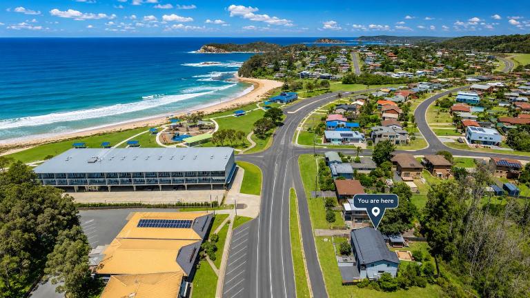 SKYES BEACH HOUSE spas sauna arcade machines - B&B Malua Bay
