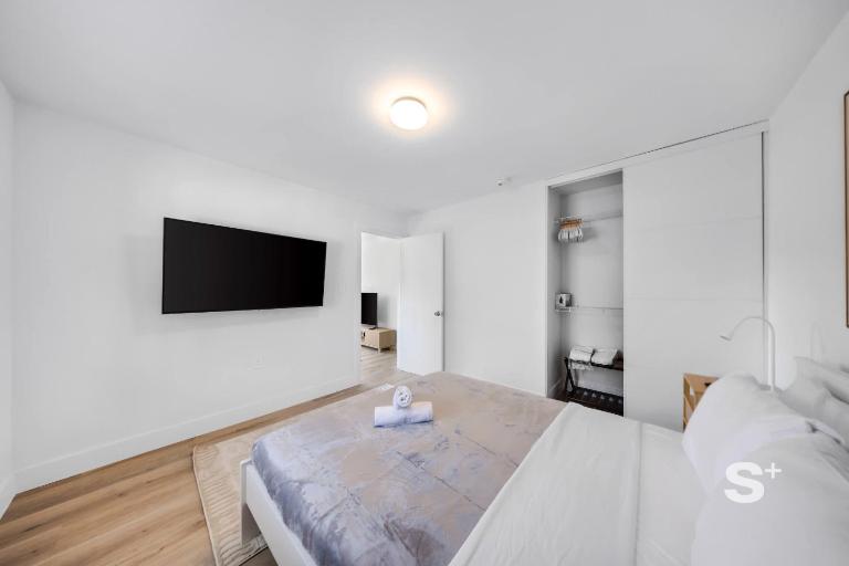 Miami Retreat - 1-BR Parking, Gym & BBQ Area - B&B Miami