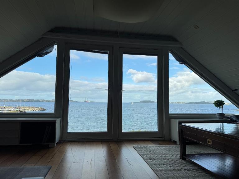 Best view beach front apartment - Ferienwohnung Stavanger