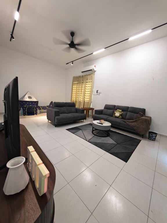 Comfy Putra Pinggiran Homestay 4BR Kuantan 16 pax - B&B Kuantan