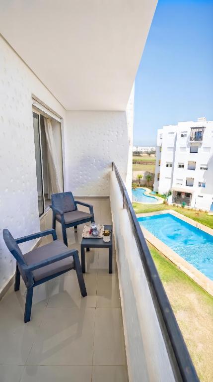 Sea & Pool View Resort Apartment, Asilah Marina Golf, Family Friendly - B&B Arcila