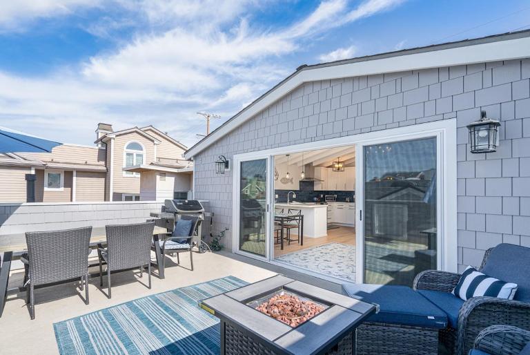 304 Ruby Ave B - B&B Newport Beach