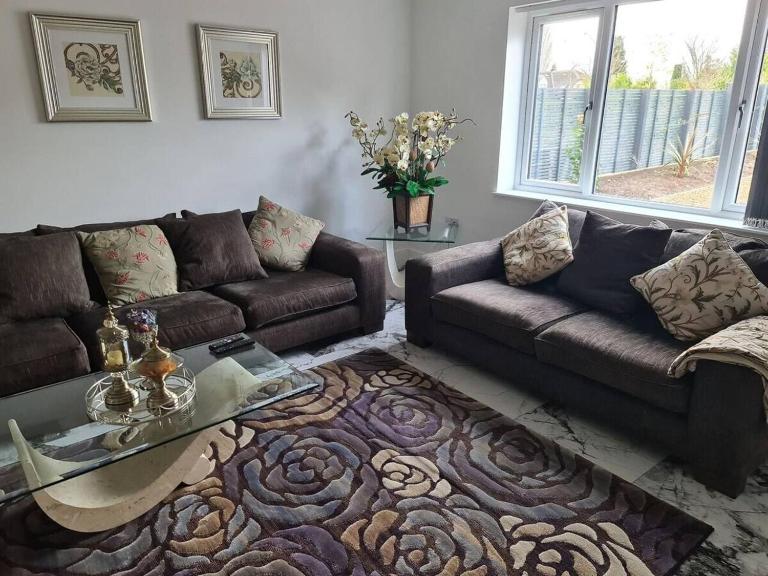 SAV 5 bedroom Executive detached house in Leiceste - B&B Humberstone