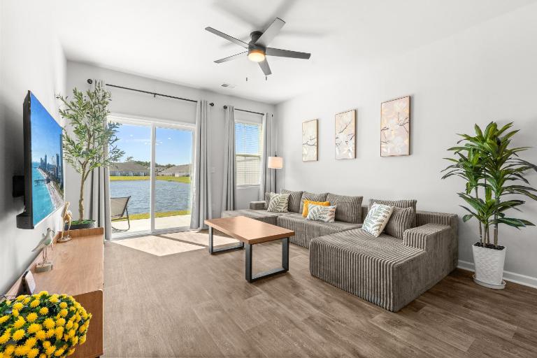 Luxury Comfy 3B3B New home with pool sleeps 11 - B&B Myrtle Beach